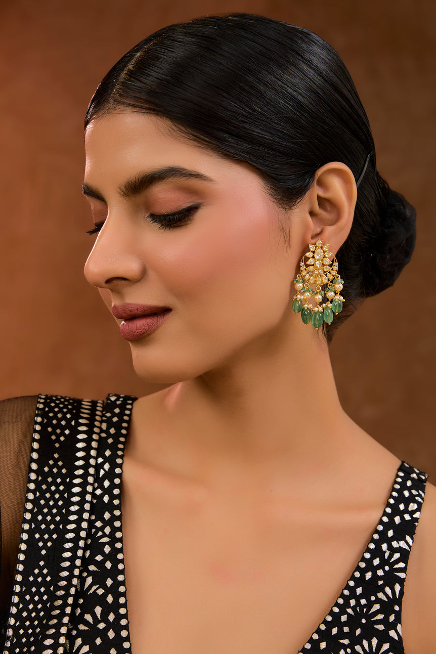 Sitaara Chaand Earrings
