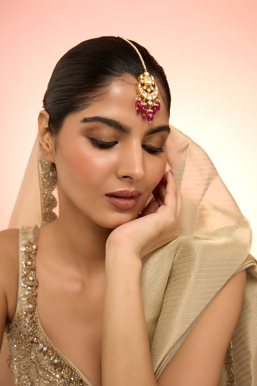 Ashi Maangtika with red beads