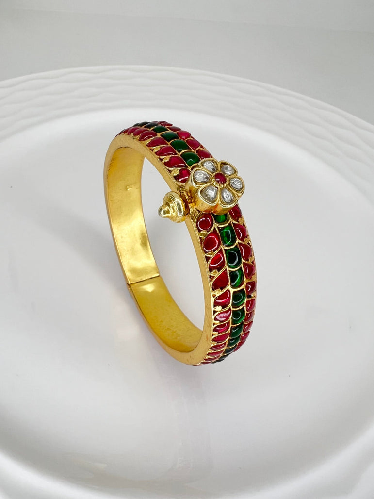 Hariyali Kundan Bangle