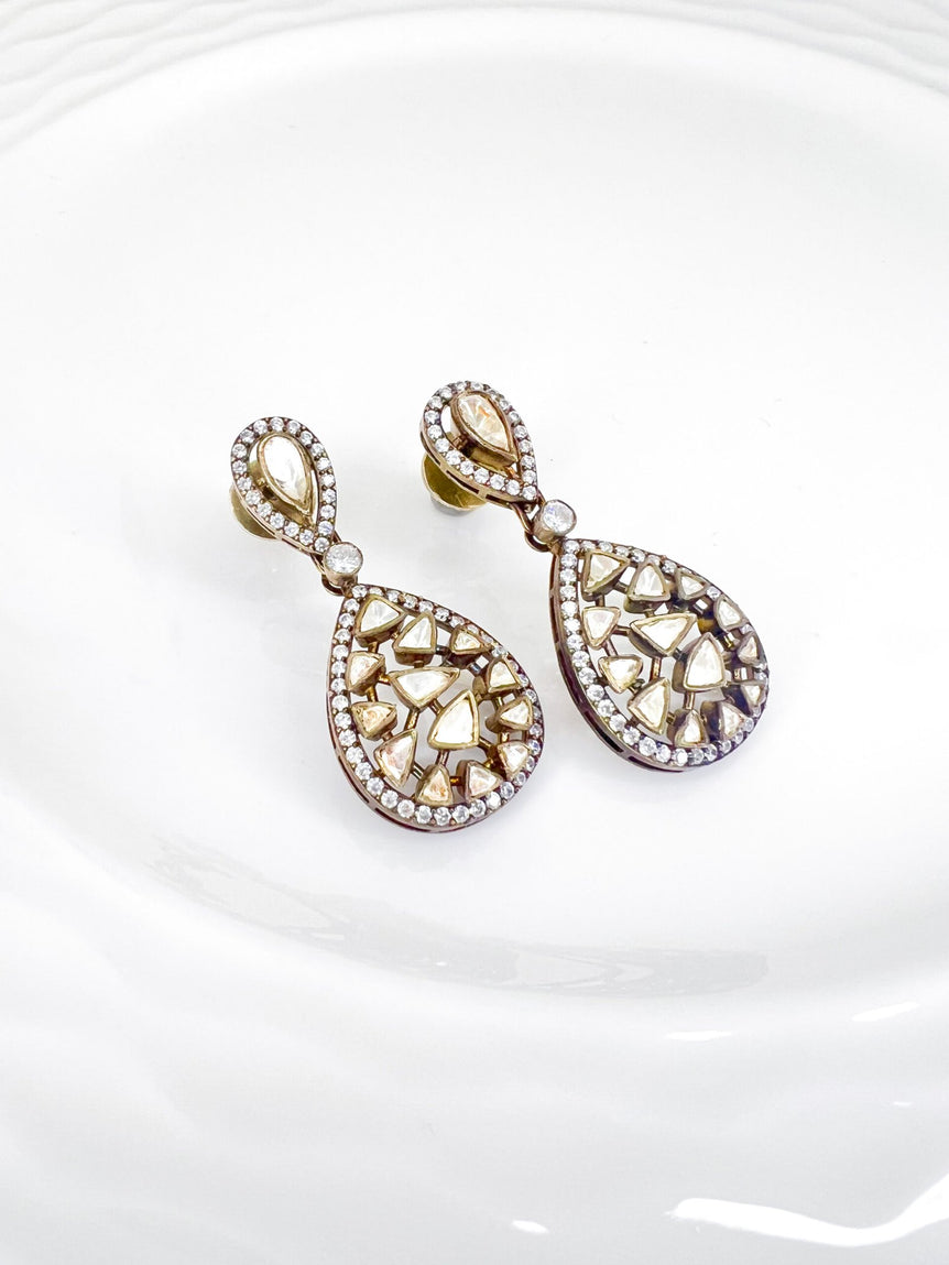 Taani Victorian Moissanite Earrings