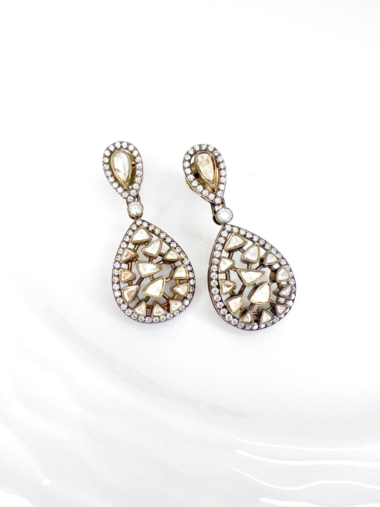 Taani Victorian Moissanite Earrings