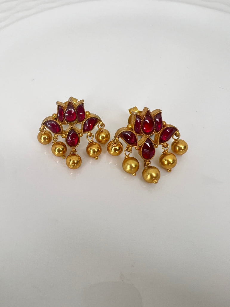 Kamal Kundan Earrings with Beads