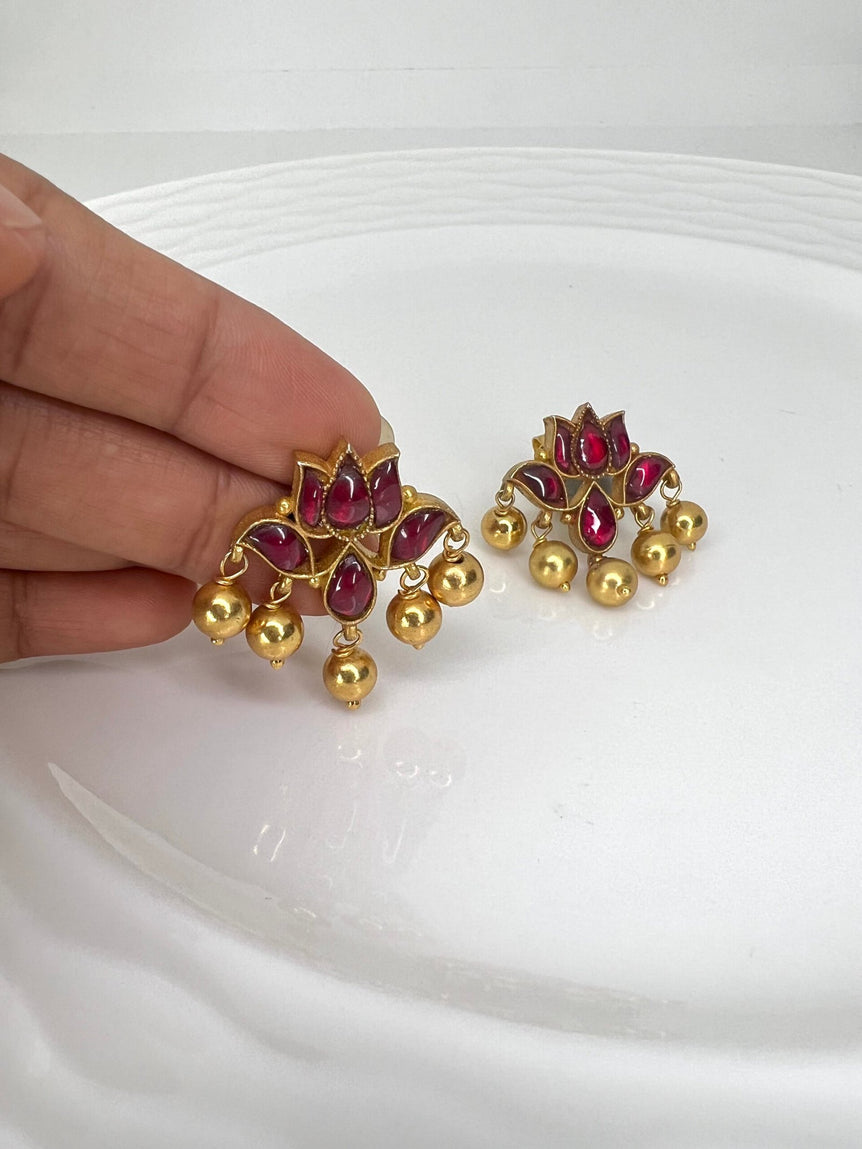 Kamal Kundan Earrings with Beads