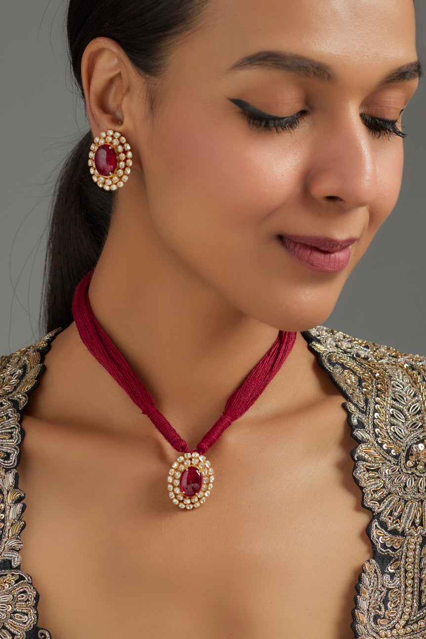 Red Bharwa Moissanite Necklace Set